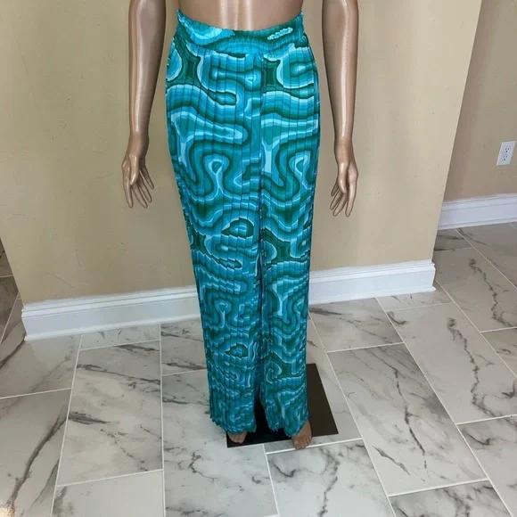 𝅺Ashley Stewart two peice sets - Picture 5 of 15